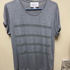 Two by Vince Camuto shirt